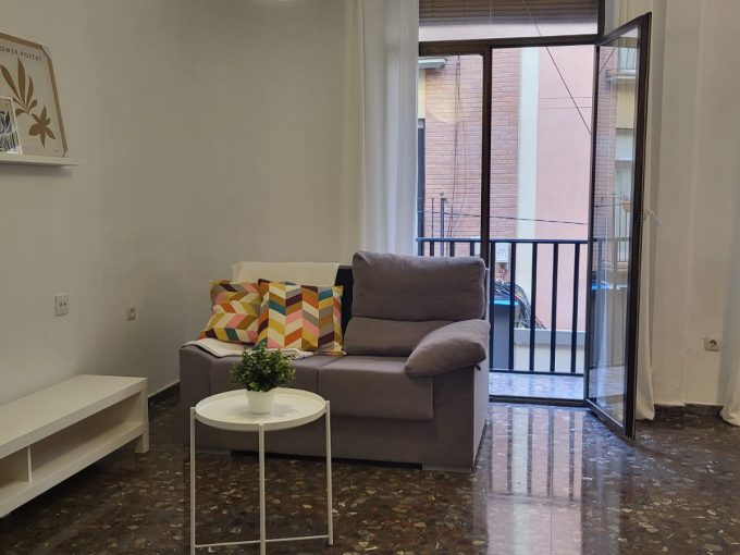 PISO EN CALLE MANFREDI